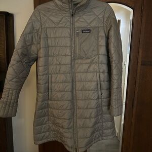 Patagonia parka size medium